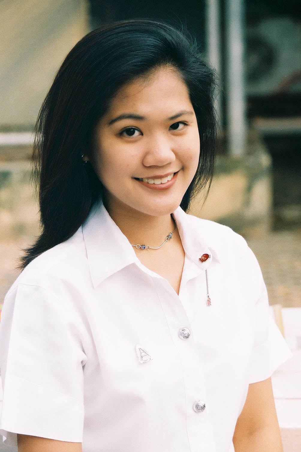 พลอย